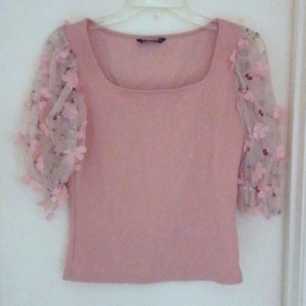 SHEIN Pink Top with Floral Sleeves Size Small
